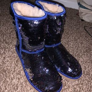 Blue sparkly uggs